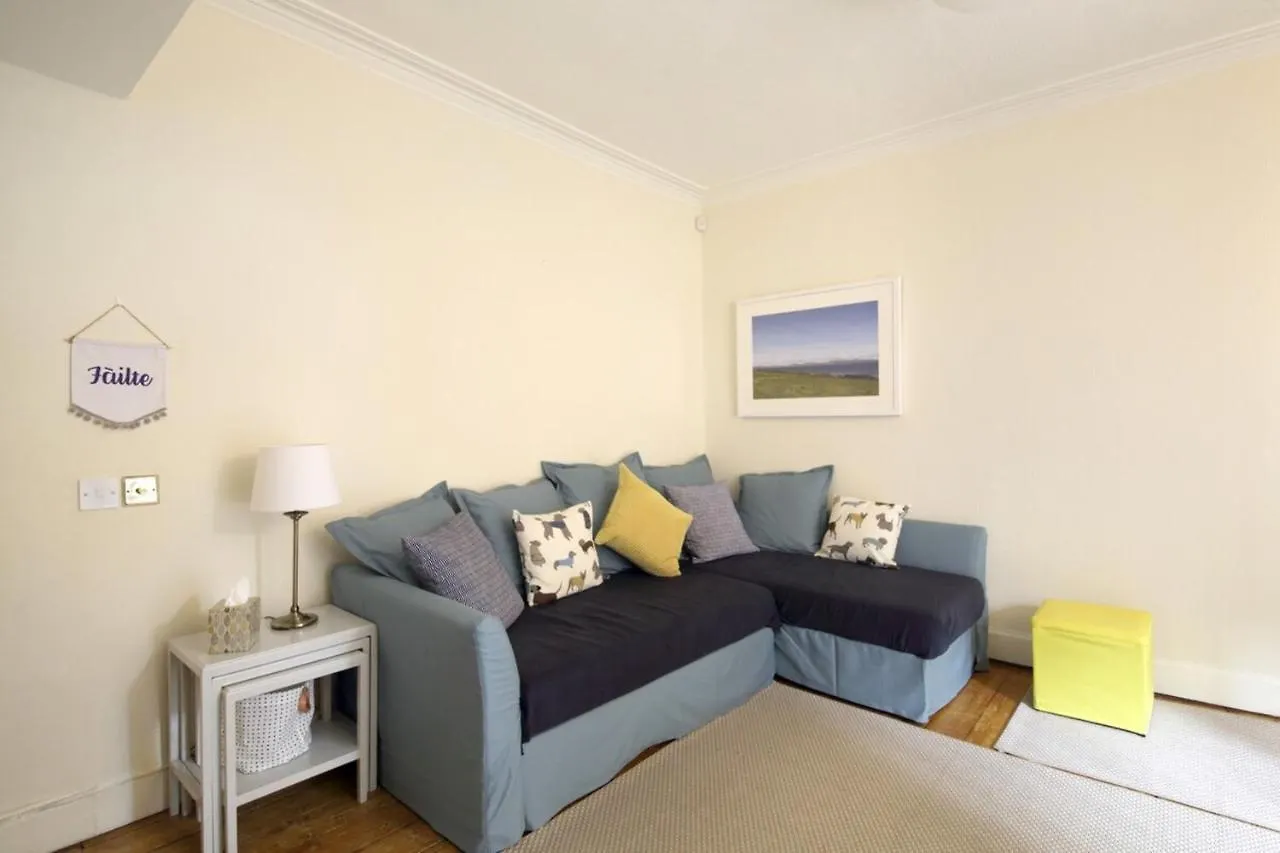 Apartment Central Edinburgh With Private Entrance & Patio